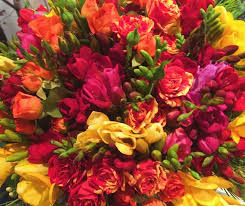 Artículo de pasion eventos wedding planners. Horto De Espinho Floral Boutique Ramo Campestre Fresias Rosas Facebook