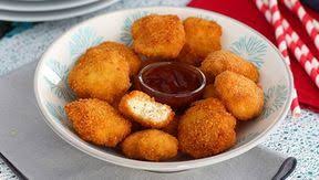 Nuggets De Poulet Faits Maison Recette Ptitchef Recette En 2020 Nugget De Poulet Recette Recettes De Cuisine