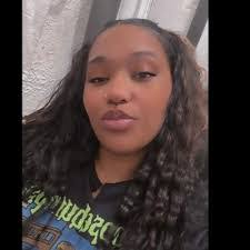 Starr Horton's Instagram, Twitter & Facebook