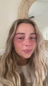 Sydney Hawes's Instagram, Twitter & Facebook