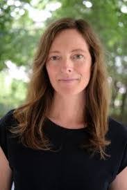 Sara Burge's Instagram, Twitter & Facebook