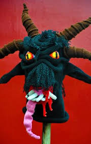 These curious creations are the work of tracy widdess under the banner 'brutal knitting'. 150 Brutal Knitting Ideas