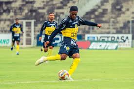 Información sobre cascavel fc enviar datos. Lateral Direito Libano Completa 50 Jogos Com A Camisa Do Fc Cascavel Cgn