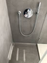 Moderne fliesen werden in vielen bereichen eingesetzt und sind in verputzen und streichen lässt sich erst nach dieser vorarbeit. Dusche Ohne Fliesen Mineralischer Putz Fugenlose Dusche Alte Fliesen
