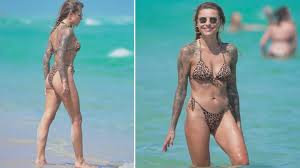 Miami Open: Sophia Thomalla zeigt sich im Leo-Muster in Miamis Stränden