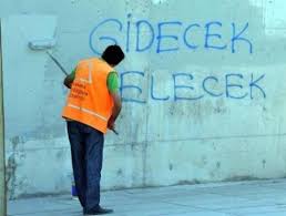 Üzgünüm i̇stanbul seviştik ve bitti! Ankara Da Ilginc Duvar Yazisi