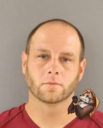 Welcome to the new Cornbread of Knoxville news and sightings group. Have  fun and keep us posted about your latest sightings of the half baked  panhandler we know as Cornbread.