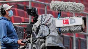 Wir stellen ihnen eine liste verschiedener tv sender und streaming seiten für die beliebtesten sportarten zur verfügung. Fussball Heute Live Im Tv Stream Welcher Sender Zeigt Was