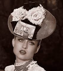 Work by Kavyar Members: Photo: https://kavyar.com/5z6vmz37lqpo Stylist:  https://kavyar.com/h8qlnwggmvhi MUA: https://kavyar.com/9ly1jgppk1az Pub:  https://kavyar.com/roidx-magazine Non-Members Knit: @shanonpoupard  @demaillestudio Pants: @zara Boots ...