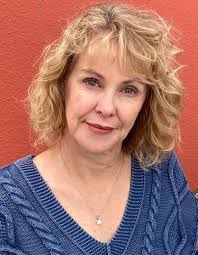 Leann Kemp's Instagram, Twitter & Facebook