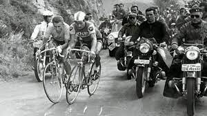 Na heel wat tweede plaatsen, was het tijd voor een nieuwe ploegnaam. Radsport Legende Raymond Poulidor Verstorben Eurosport