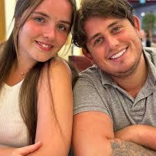 Julie Aston's Instagram, Twitter & Facebook