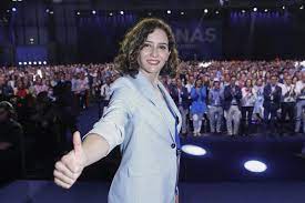 Ayuso se corona en Madrid y pone al PP al servicio de Feijóo: "Tendrás a  este equipo de tabernarios a tu disposición" - Libertad Digital