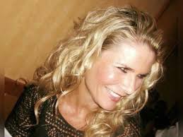 Darlene Danzig's Instagram, Twitter & Facebook