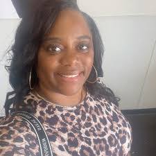 Desmond Hinton's Instagram, Twitter & Facebook