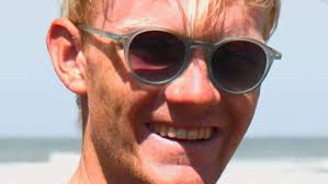 Wellenreiten im Land der aufgehenden Sonne