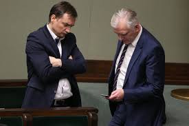 Mandat posła uzyskał dzięki liczbie 43 539 głosów. Jaroslaw Gowin O Grozbie Przyspieszonych Wyborow Zachowuje Spokoj Super Express Wiadomosci Polityka Sport
