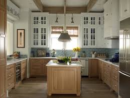 Beach Kitchen Like The Wood Below And White Above Beach House Kitchens Home Kitchens Beach House Room