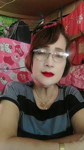 Helloo to my family here