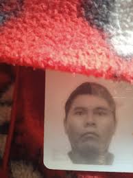 Me he encontrado un permiso de residencia en el suelo. Está en el Bar  Carrillo en el Barrio del Progreso