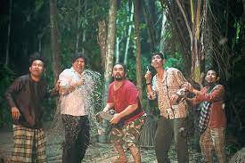 Zombie kampung pisang full movie. Hantu Kak Limah 2018 Reviews And Overview Movies And Mania