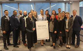 As a bank customer service representative, you can expect to work either in a call center or a local bank. Bank Of America Salaries Zippia