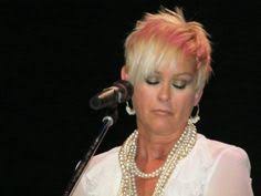 This ode to letting your hair down and going out on the town was featured on morgan's 1994 album war paint. 17 Best Lori Morgan Hair Ideas Short Hair Styles Lorrie Morgan Hair