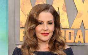 Und nun höre ich also elvis' tochter: Keine Sonderbehandlung Fur Elvis Tochter Lisa Marie Presley Wird Zur Kasse Gebeten
