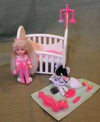 Friends bts bubble trouble candylocks cave club creatable world dc comics disney disney doorables disney junior disney princess elsa fail fix friday the 13th frozen frozen 2 glitter girls glitzeez hairdorables halloween harry potter hatchimals. Barbie S Extended Family Is Way Bigger Than You Realized