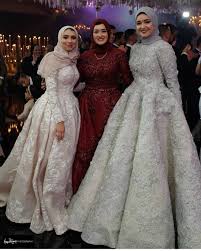 Pin By Andrea Urenda On Fashion Islamic Fashion Dresses Stylish Party Dresses Muslim Prom Dress
