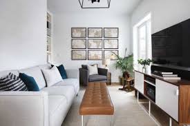 Quando o desafio é decorar uma sala pequena, todo o projeto deve ser embasado nos conceitos do minimalismo. Sala De Tv Pequena 60 Ideias Incriveis Para Voce Se Inspirar Agora Ideias Decor