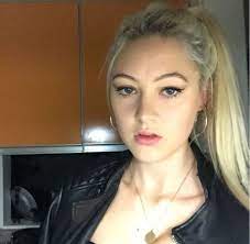 Olivia scriven was born in wakefield, quebec, canada and at a young age moved to london, ontario, canada, with her parents and her two younger brothers. Olivia Scriven Photo Olivia Scriven Degrassi Next Class Degrassi Olivia