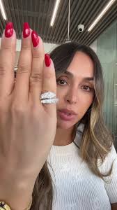 Jewelry Shopping Dilemma: Choosing the Perfect Bracelet