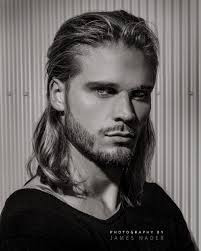 Rúrik gíslason news, gossip, photos of rúrik gíslason, biography, rúrik gíslason girlfriend list rúrik gíslason is a 32 year old icelander footballer born on 25th february, 1988 in reykjavik, iceland. J A M E S N A D E R On Instagram Whilst Working On The Lambertz Campaign In Iceland I Worked With Ruri Lange Haare Manner Herrenfrisuren Schonsten Manner