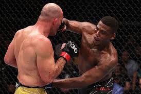 Former UFC champ announces change in weight class