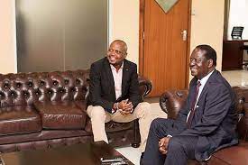 Moses kuria goes missing after confronting uhuru government over demolitions in kariobangi. Dr Miguna Miguna On Twitter This Was March 26 2018 2 Weeks After Conman Raila Amolo Odinga Had Betrayed Kenyans And Sacrificed His Supporters In Exchange For Sh 50 Billion Motorcades Red