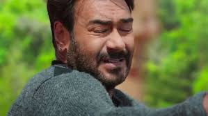 Ajay Devgan Celebrity Style In Golmaal Again Official Trailer 2017 From Official Trailer Charmboard Maine tujhko dekha singers : tees