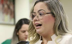 Michelle Melo vai à Polícia Federal mas não a prestou depoimento formal  sobre ameaça de morte