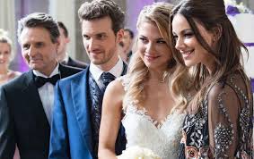 Guten zeiten schlechte zeiten fanpage. Gzsz Skandal So War Die Hochzeit Von Sunny Valentina Pahde Und