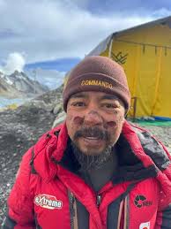 Another one 😔 Indian climber Subrata Ghosh, 45, from West Bengal, died  near the Hillary Step while descending Mt Everest yesterday, 15.05.2025.  Ghosh summited late, around 2 p.m., and became exhausted during