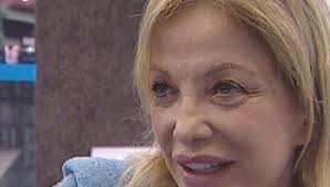 View all simona izzo movies (1 more). Simona Izzo Svela C E Un Gay Non Dichiarato Al Grande Fratello Vip