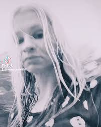 Heather Deerman's Instagram, Twitter & Facebook