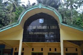 Profil, peta lokasi, dan perbandingan sekolah tingkat paud, dasar, menengah, dan pendidikan masyarakat di 514 kab/kota. Gempa Lombok Sekolah Rusak Segera Diperbaiki