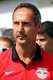 We're very happy about adi hütter's. Adi Hutter 3 4 1 2 Real Life Tactic Eintracht Frankfurt Football Manager 2019 Mobile Fmm Vibe