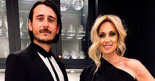 1,329,029 likes · 49,612 talking about this. Lara Fabian Parle De Sa Difference D Age Avec Son Mari Gabriel Dans Une Interview Franche