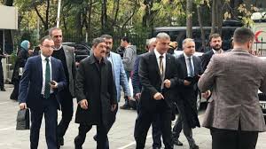 Sedat peker, türk organize suç örgüt lideri. Sedat Peker Cezaevinde Olmesin Diye Tahliye Ettiler