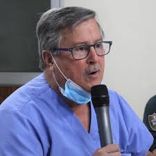 1 de mayo de 1925: La “Gallada del Modelo” que regularmente se reunía en  Francisco de Marcos y Eloy Alfaro, se convocó en el domicilio del español Eutimio  Pérez, en esquina de