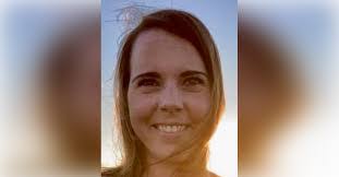 Sabrina Eaves's Instagram, Twitter & Facebook