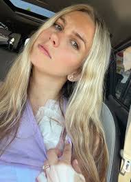 Diagnosed with Breast Cancer while Pregnant, One Mom Was Told She Had  Months to Live. Now, 'I'm Thriving'