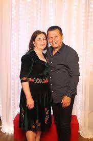 He left his position as head coach of dunărea giurgiu on january 12, 2010. Cum AratÄƒ È™i Cu Ce Se OcupÄƒ Larisa Barbu Fiica Lui Nea MÄƒrin Tata A Lipsit In Multe Momente Cheie Stiri Vedete Si Evenimente Viva Ro